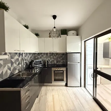 בית נופש Casa Algarvia Townhouse Patio & Rooftop פורטימאו