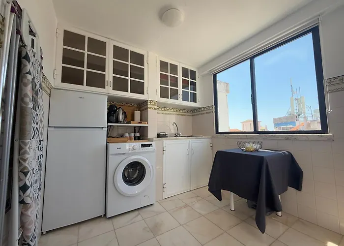 Casa Algarvia Townhouse Patio & Rooftop Дом отдыха Портиман